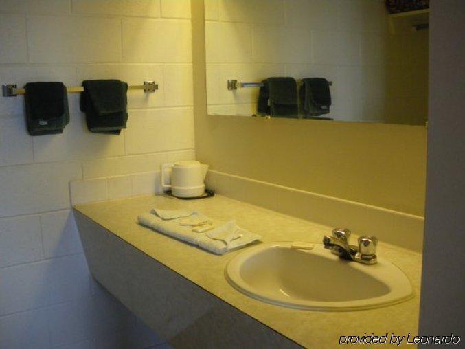 Caravan Motel Fort St. John Zimmer foto
